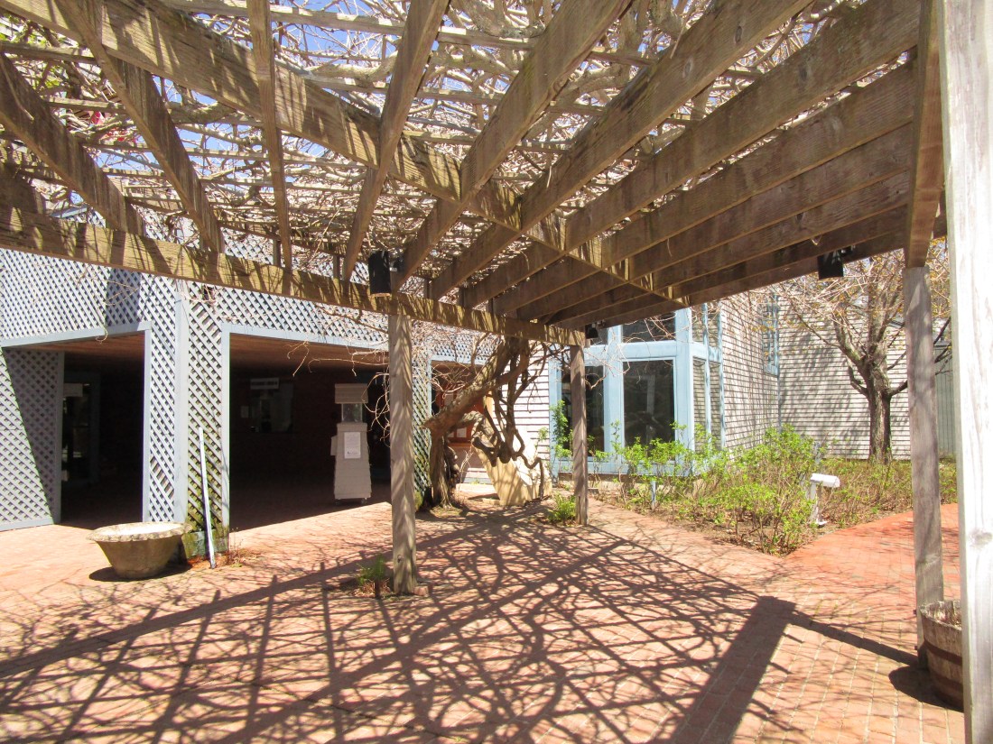 peters pond entrance