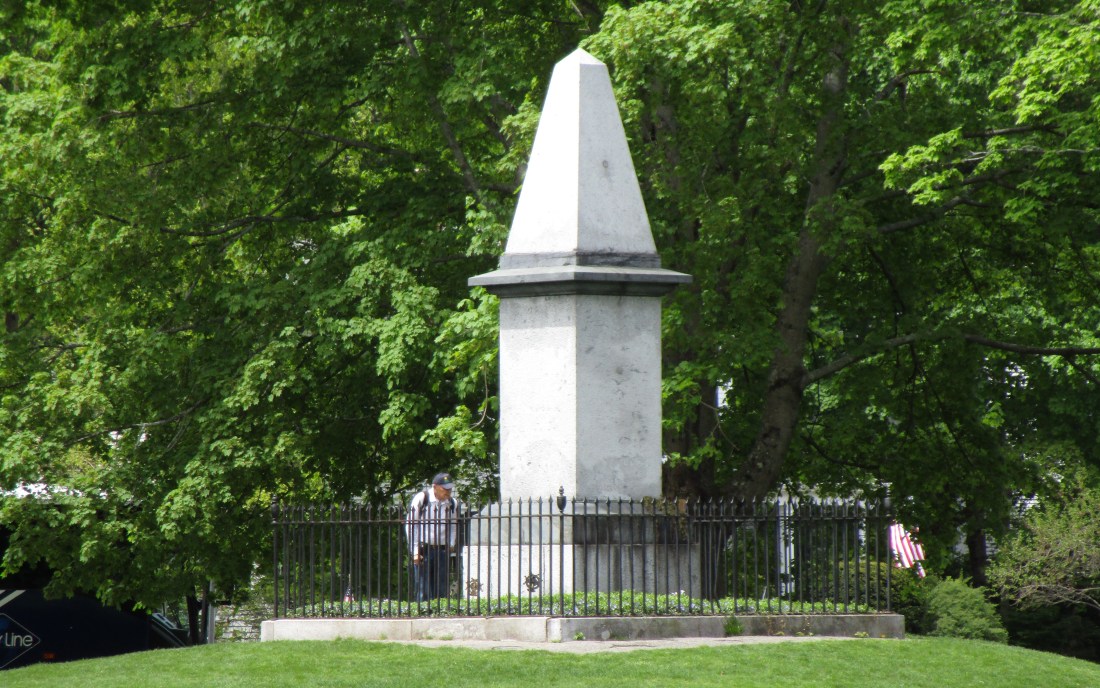 revolutionary-war-monument.jpg