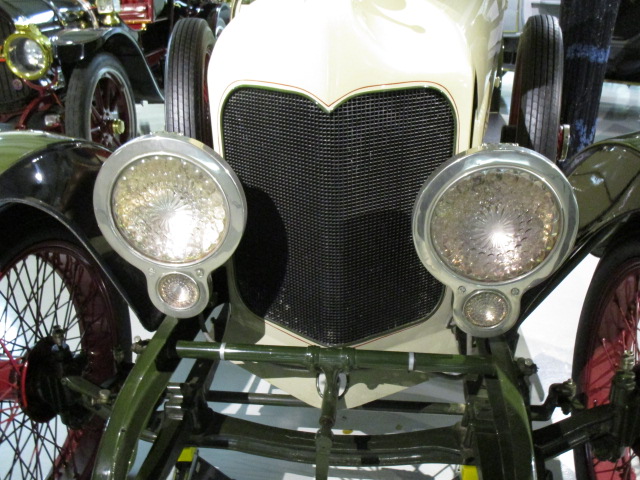 1915 series b touring car picture headlights