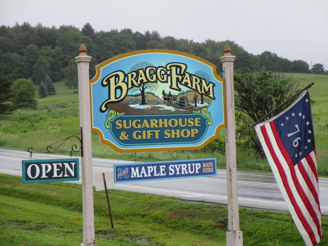 braggs entrance sign