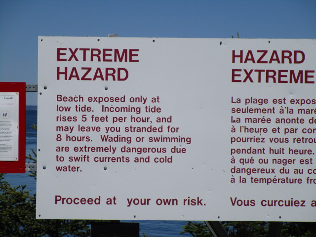 harbor head light station warning