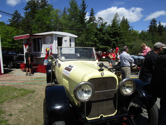 Saturday coffee and donuts community card only 3 cylinders