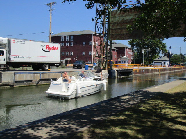 lock 24 entering the lock