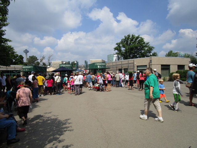 maid of the mist line for tickets