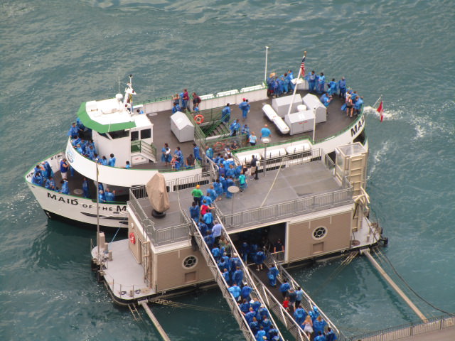 maid of the mist loading