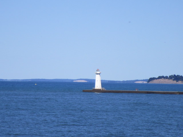sodus bay light current