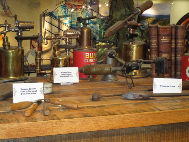 bush can hand soldering tools display