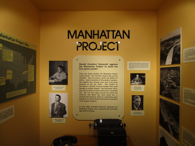 history of oak ridge the beginning mahattan project display