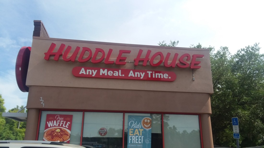Front of Huddle House